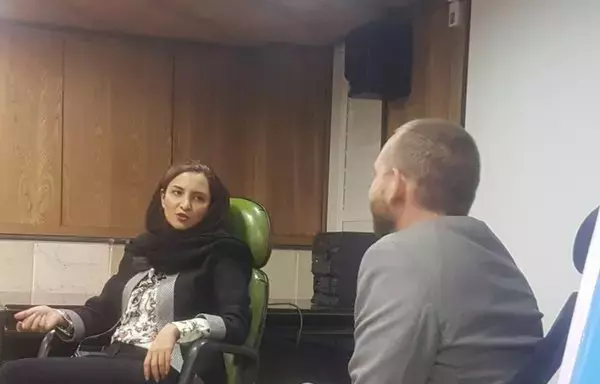 Nazanin Daneshvar, a well-known startup founder, recently left Iran amid internet connection disruptions that made it hard for her to continue doing business. [jobdo.ir]