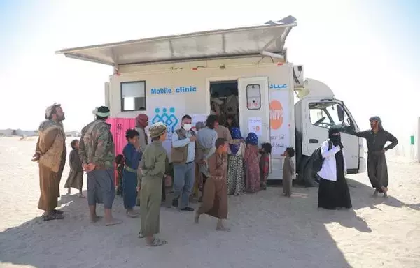 A mobile clinic in Marib province offers emergency relief and life-saving reproductive health services with the support of USAID. [UNFPA Yemen]