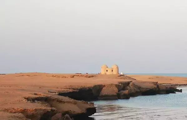 Kamaran Island is seen here in a photo taken in December 2008. [P. Meachan/Wikimedia Commons]