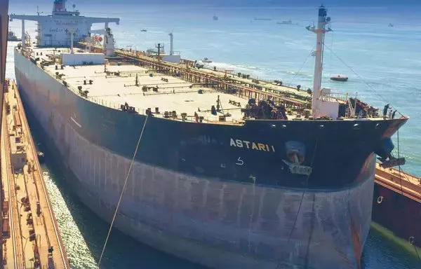 An oil tanker moored at Suez Canal awaits maintenance on November 30. [Suez Canal Authority]