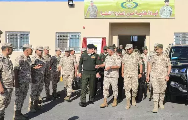 Jordanian Joint Chiefs of Staff chairman Maj. Gen. Yousef Ahmed al-Hunaiti visits a border guard checkpoint on the Syrian frontier on January 25. [Petra]