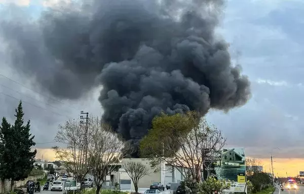 Smoke billows following an Israeli air raid on a Hizbullah weapon warehouse in the southern Lebanese town of Ghaziyeh on February 19. [Mahmoud Zayyat/AFP]