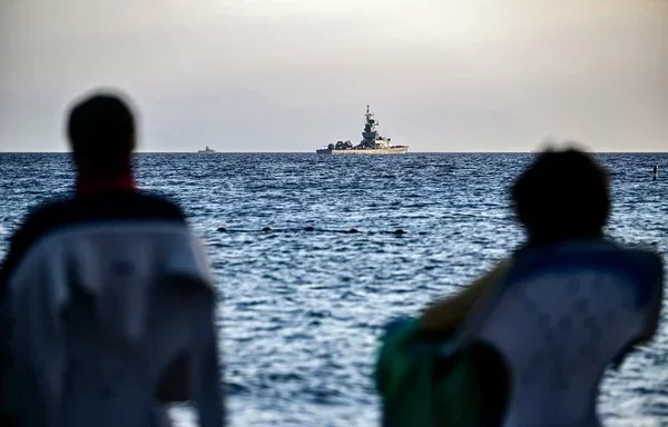 An Israeli navy missile boat patrols in the Red Sea off the coast of Eilat on December 26, 2023. [Alberto Pizzoli/AFP]