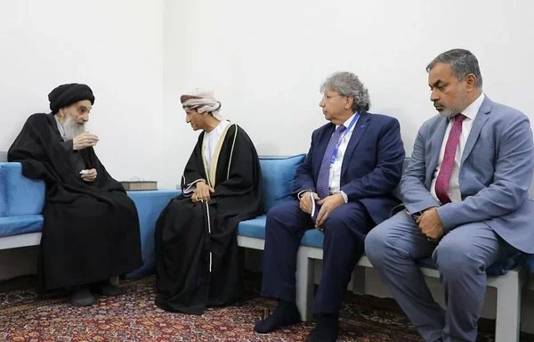 Iraq's top Shia cleric Ali al-Sistani meets with UN envoy Mohammed al-Hassan and an accompanying delegation in Najaf on November 4. [Al-Sistani's office]