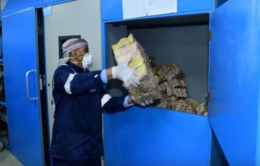 Houthis force Yemenis to adopt coin they minted, deepening economic fracture