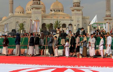 الحوثيون يضعون الشعب اليمني رهينة أجندة النظام الإيراني الحربية