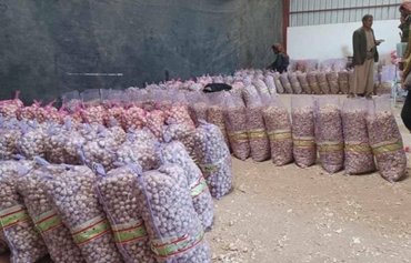 Houthis face rural uprising over garlic tax from farmers, consumers