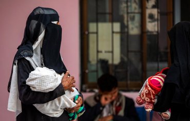 قيود الحوثيين تهدد أطفال اليمن بأمراض قاتلة