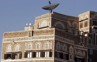 Technology breaks Houthi grip on Yemen's internet